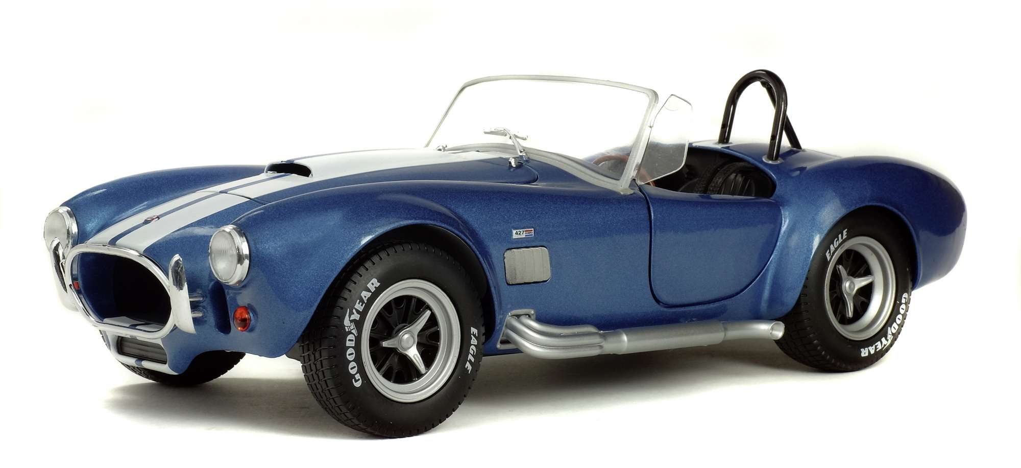 Solido Modellauto Ma�stab 1:18 AC Cobra 427 MKII 1965 S1850017
